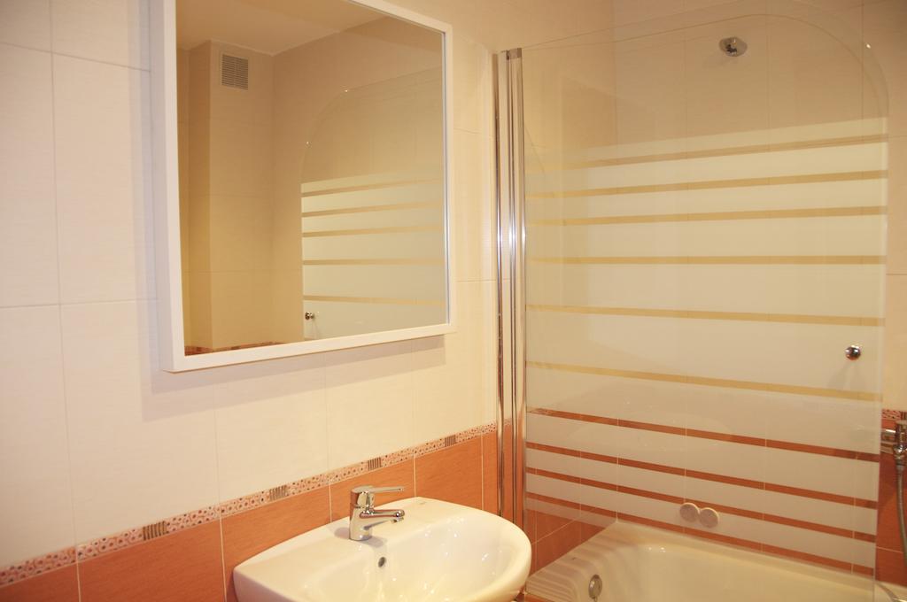 Pension Blasones Sarria Chambre photo