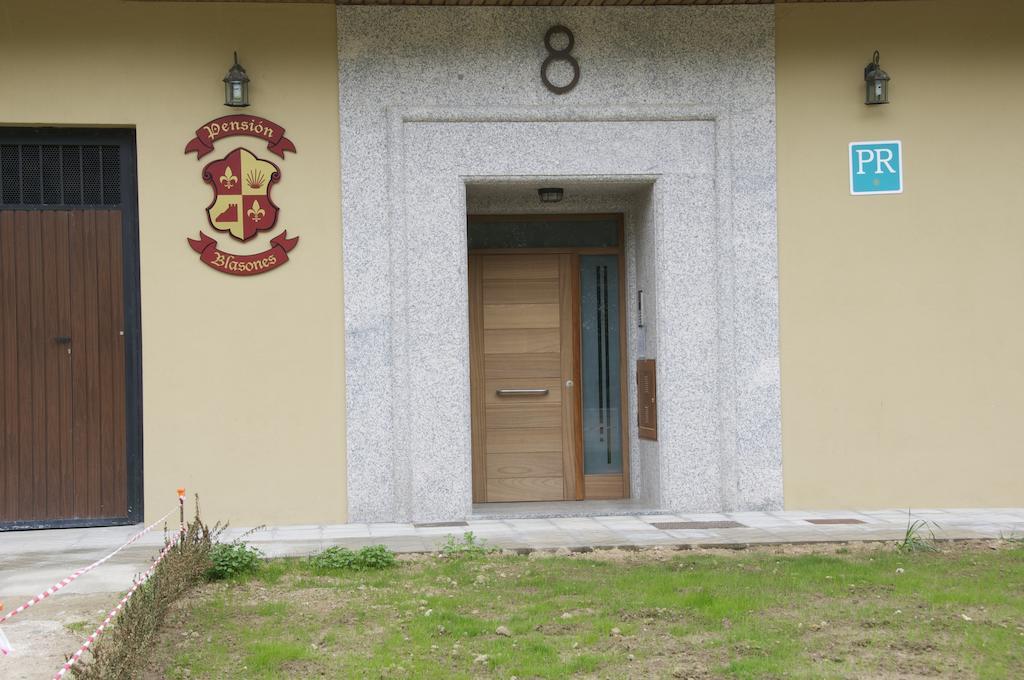 Pension Blasones Sarria Extérieur photo