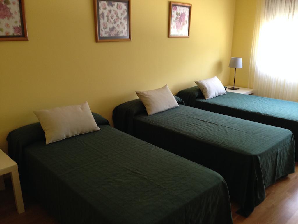 Pension Blasones Sarria Chambre photo